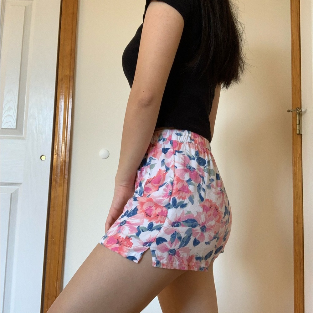 Abercrombie tropical floral shorts